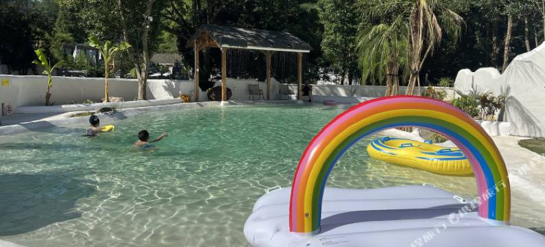 湖州一见喜泳池民宿图片