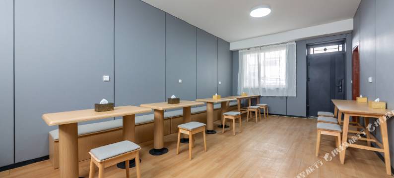 速8精选酒店(日喀则汽车总站店)图片