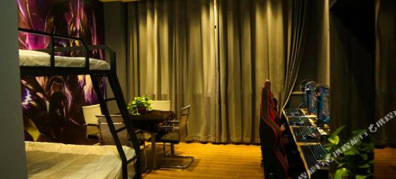 枣阳诗岛主题电竞酒店图片