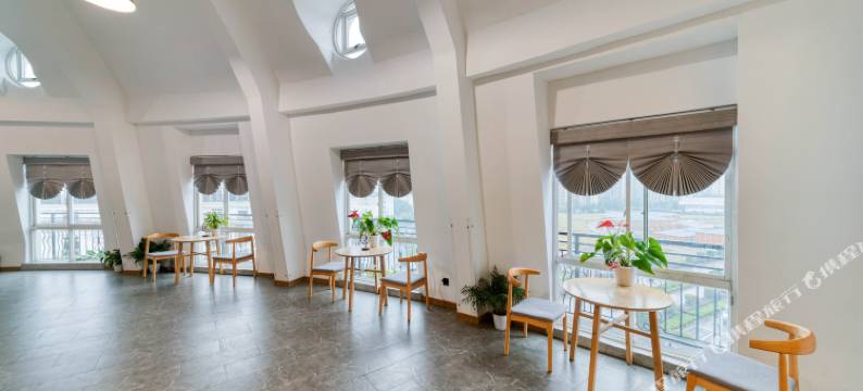 索艺酒店(杭州天都城黄鹤山地铁站店)图片