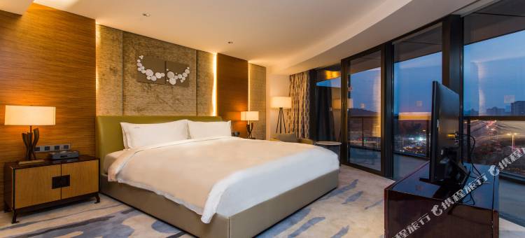 南京玄武湖假日酒店图片