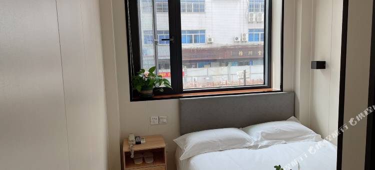 布丁严选酒店(杭州河坊街城站地铁站店)图片