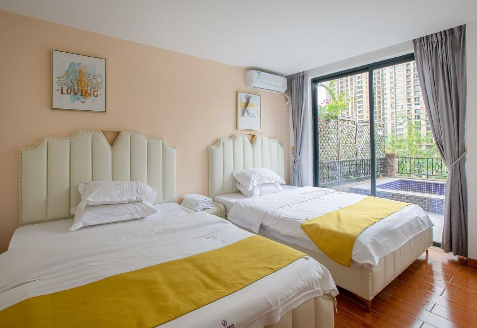  Hotel Overview