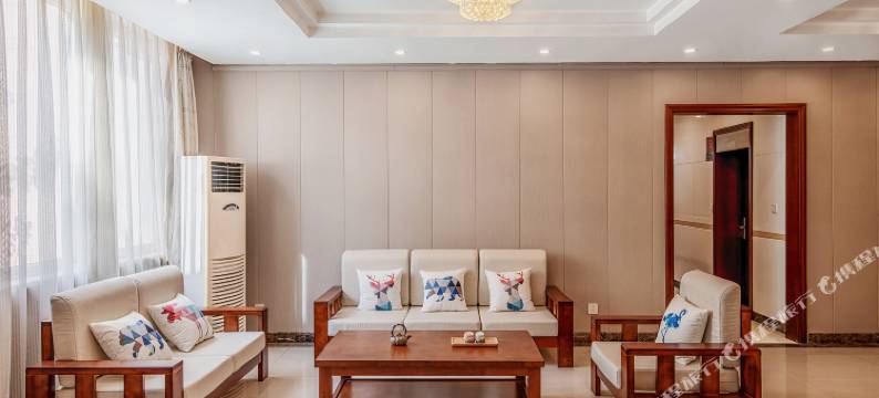 重庆山隐秋鸣酒店(四川外国语大学店)图片