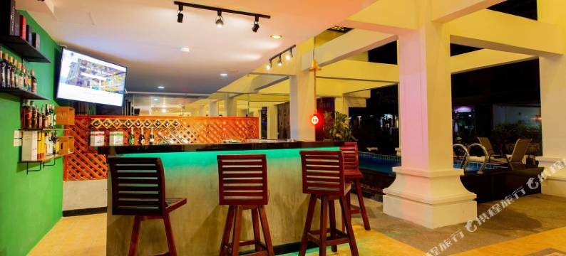 普吉岛阿西诺布奇特酒店(Ansino Bukit Hotel Phuket)图片