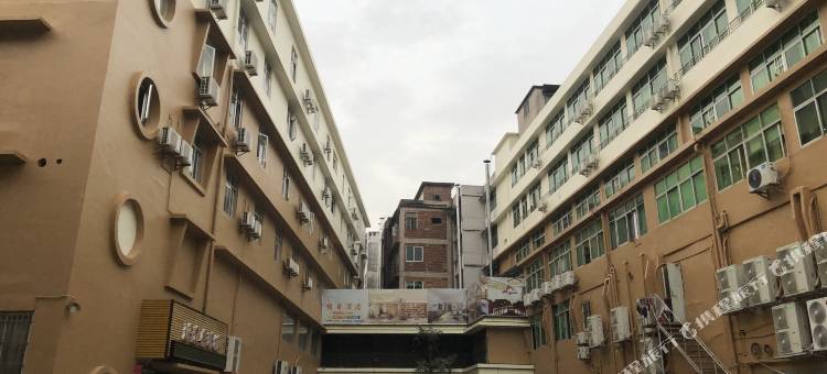 假日酒店(罗定市人民广场店)图片