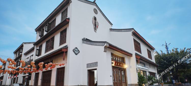 弥勒云外廿四客栈(湖泉生态园红河水乡店)图片