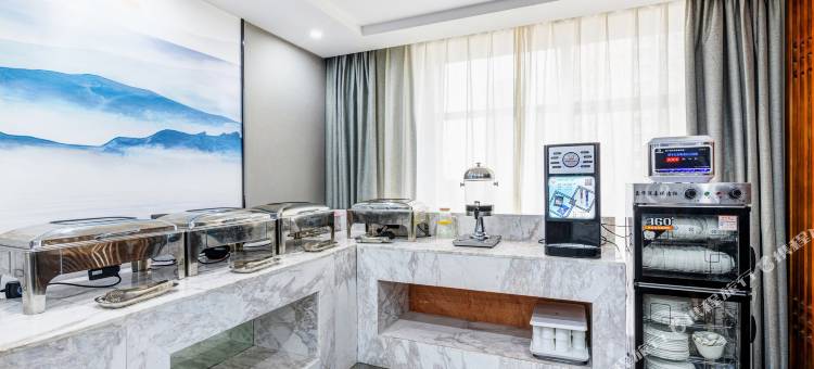 兰欧尚品酒店(自贡沿滩区龙湖公园店)图片