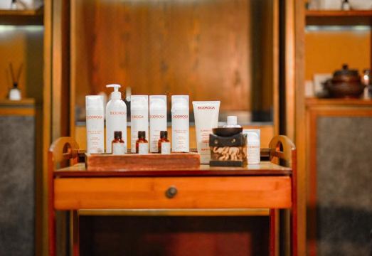 The St. Regis Lhasa ResortHotel Overview