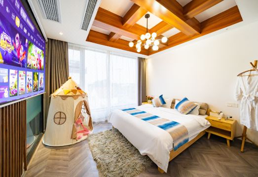 SHzhiyouyijuminsuHotel Overview