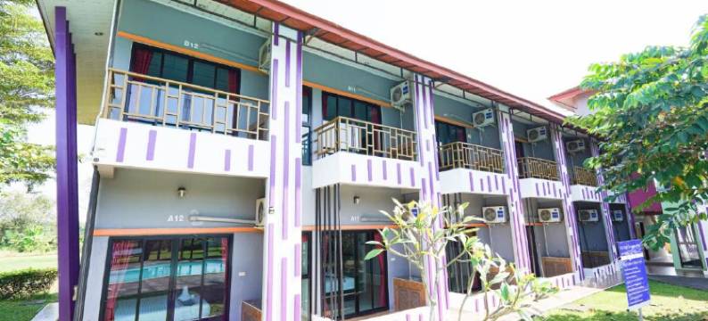 拍那是尼空客房探索酒店(RoomQuest Chonburi Phanat Nikhom)图片