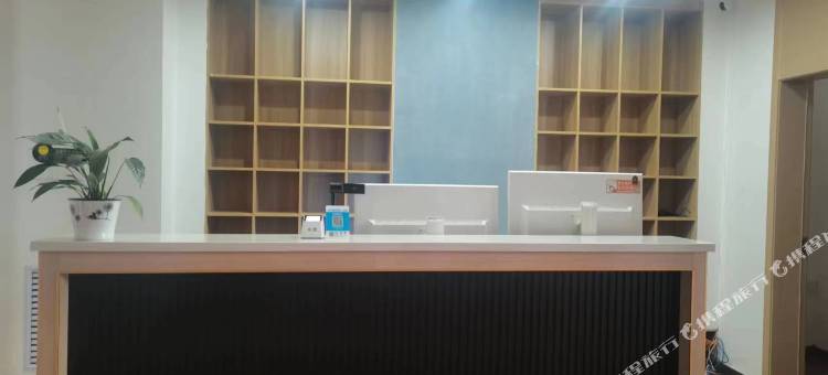 伊宁丝路牧歌尘外城酒店图片