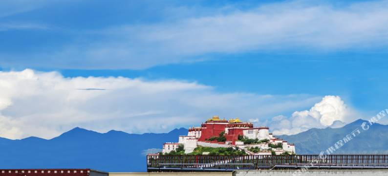 拉萨瑞皇云尚酒店图片