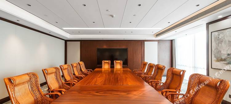 扬州东高铁站怡园饭店(城建广场店)图片