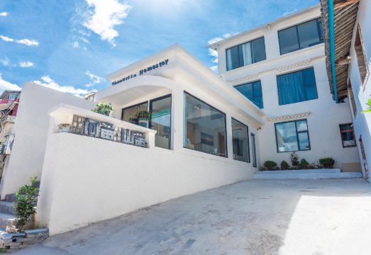 香格里拉何舍山舍民宿（独克宗古城店）外景图