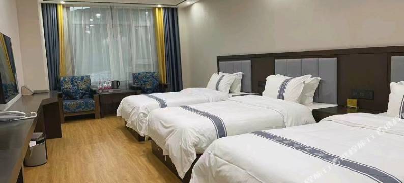 称多曲喀大酒店图片