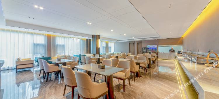 成都栖遇·河畔酒店(温江涌泉地铁站合生汇店)图片