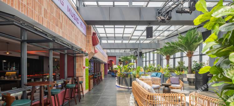 康门紫酒店(企石商业街店)图片