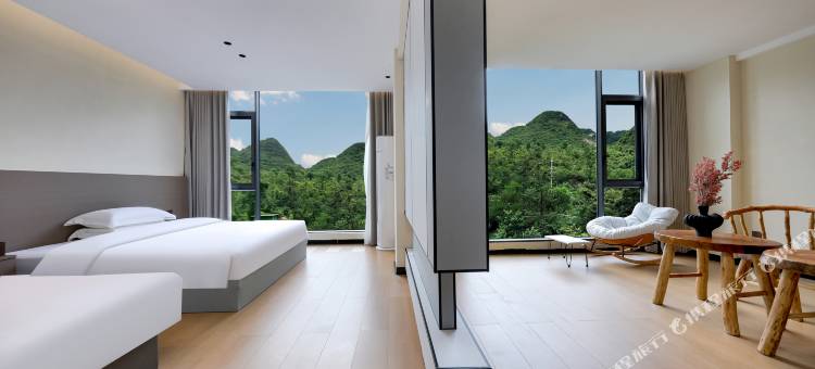 黄果树岩朵山近瀑民宿图片