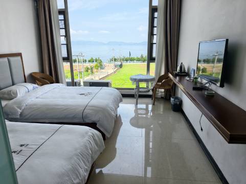 抚仙湖泉福客栈