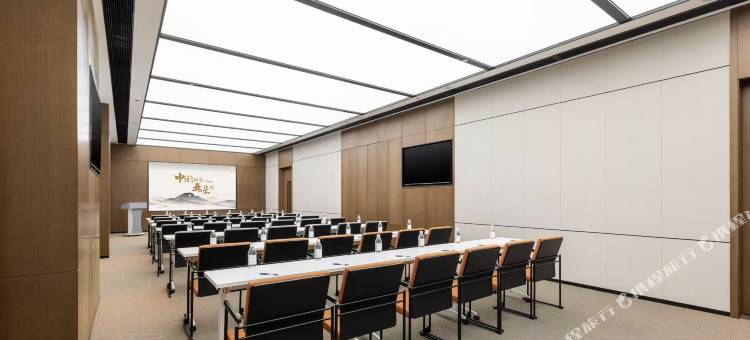 福州烟台山花海公园地铁站亚朵酒店图片