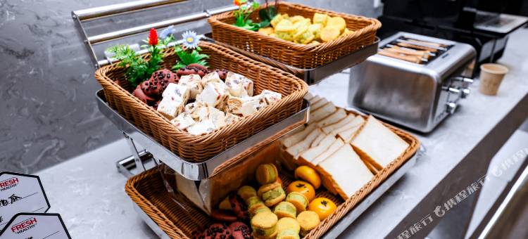 东阿迪铂尔酒店图片