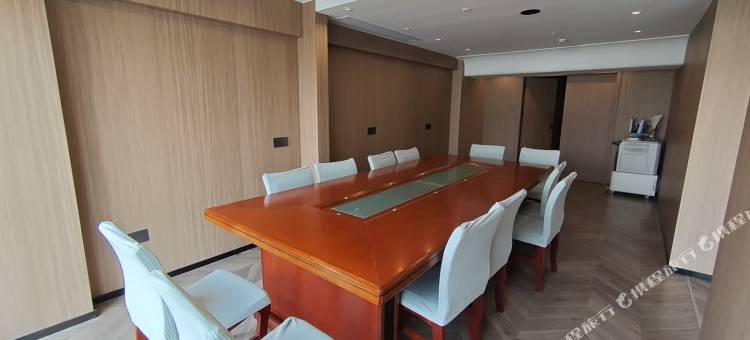 朗季酒店(武汉光谷科技会展中心大悦城店)图片