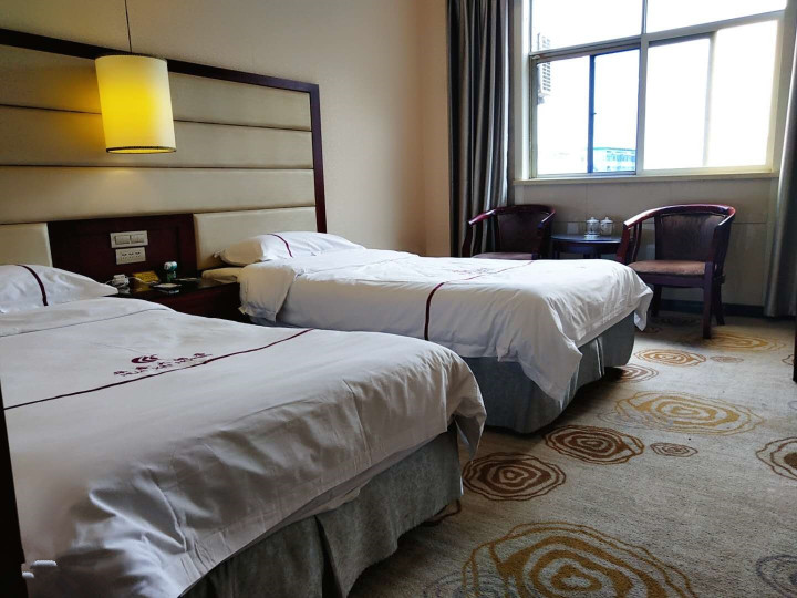 Huaxin HotelOver view