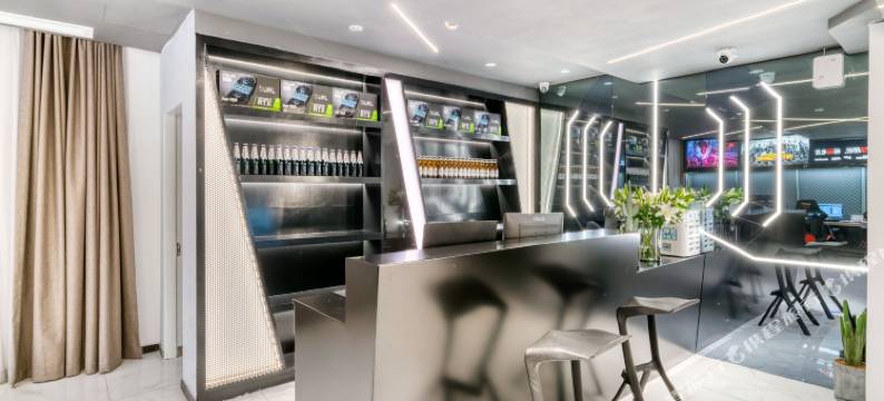 ReMAX热麦电竞酒店(宁波白鹤地铁站彩虹南路店)图片