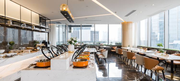 宁波老外滩绿地中心亚朵酒店图片