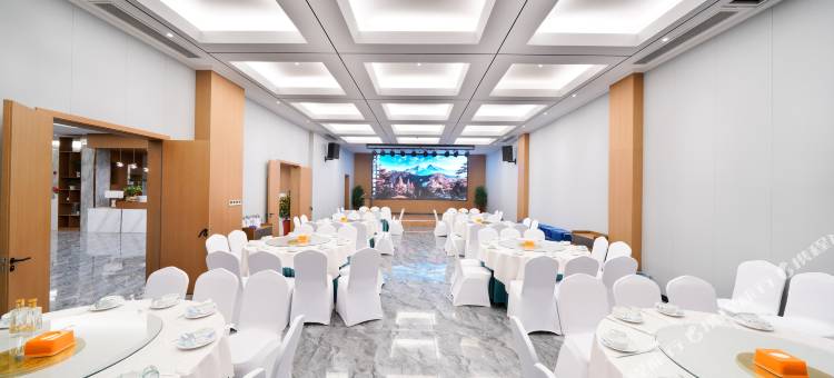 纽宾凯国际酒店(磁湖湿地公园黄石北站店)图片