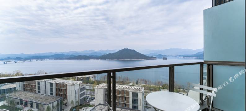 千岛湖中心湖区湖滨悦享两卧一厅LOFT湖景公寓图片