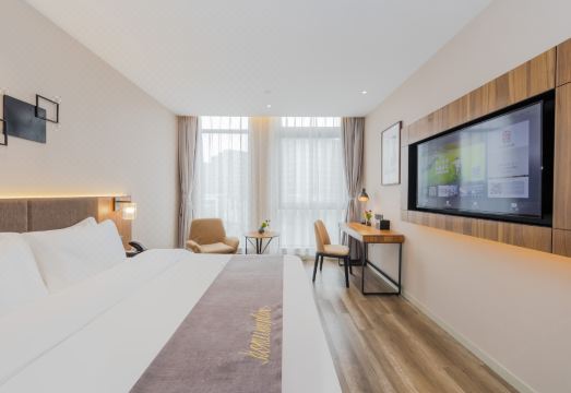 Homeinn Plus Hotel (Shanghai Pujiang  Lianhang Road Subway Station Renji Hospital South campus) Hotel Overview