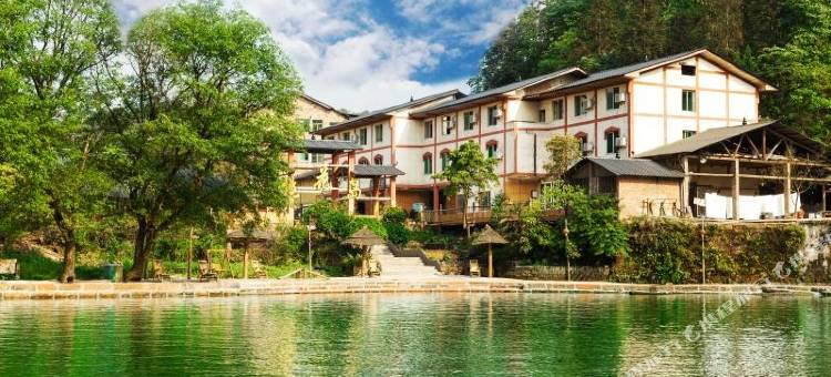 四面山桃花岛山庄图片