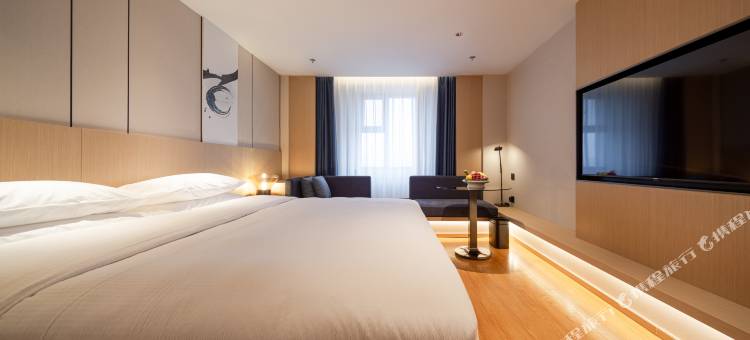 哈尔滨万枫酒店(中央大街火车站店)图片