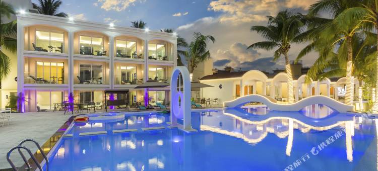 无界 · 空间设计酒店(亚龙湾博后村店)图片