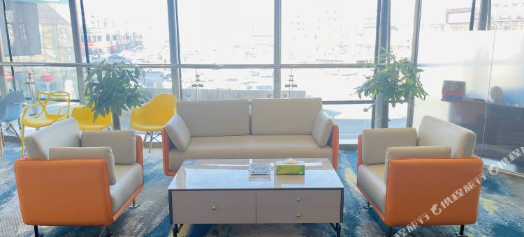 富裕峰哲汇宾馆图片