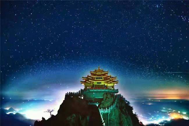 山舍·森林氧吧·溪畔观景设计师美宿(老君山云景索道店)图片