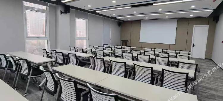 梵拉图·栗子酒店(成都熊猫基地店)图片