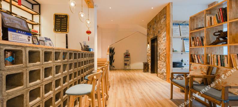 芸途·孚山美宿(四姑娘山长坪沟景区店)图片