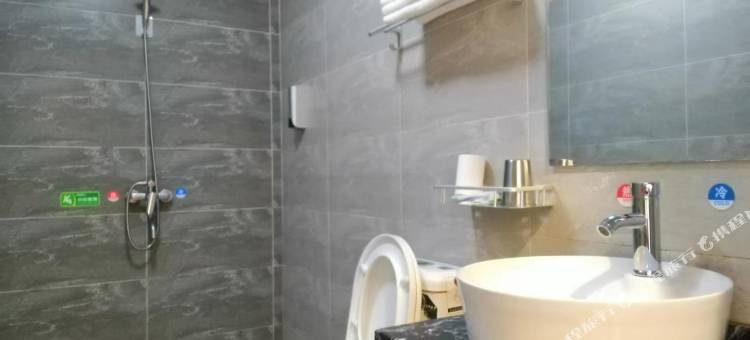 水岸旅馆(延吉网红墙水上市场店)图片