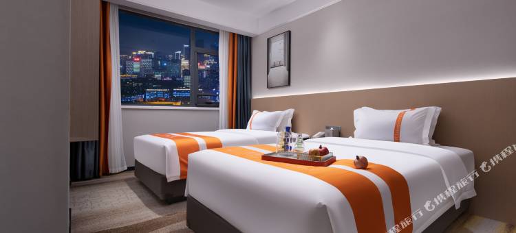 长垣富美艾驿·湖岸酒店图片