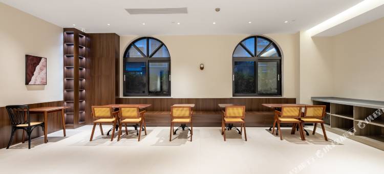 翰舍智选酒店(中茵海华广场店)图片