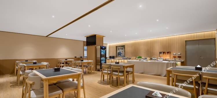 至竞·熙悦酒店(中北世纪城逗号立方店)图片