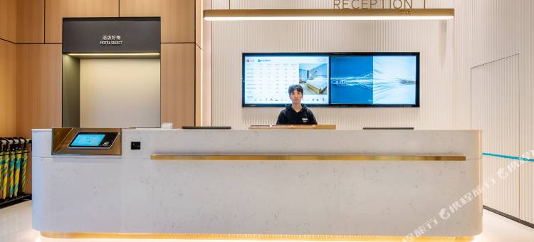 城市便捷酒店(新兴稔村客运站店)图片