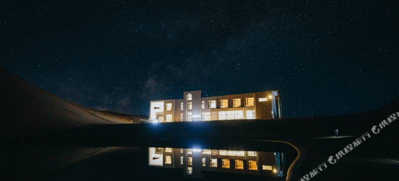 皮卡兔沙漠星空亲子民宿图片
