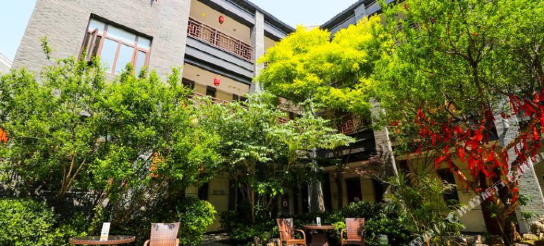 艺龙安云酒店(烟台蓬莱阁海水浴场店)图片