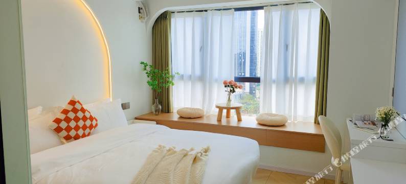 花曼·云涧影音酒店(昆明斗南花市店)图片