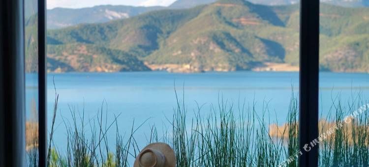 泸沽湖且曼·入影松半山酒店图片