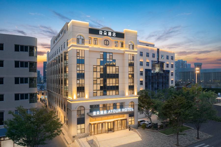 石家莊新百廣場灣裏廟步行街亞朵酒店